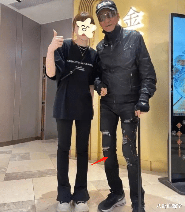 曝86岁谢贤晕倒住院，谢霆锋连夜离澳返港，张柏芝疑成最大赢家