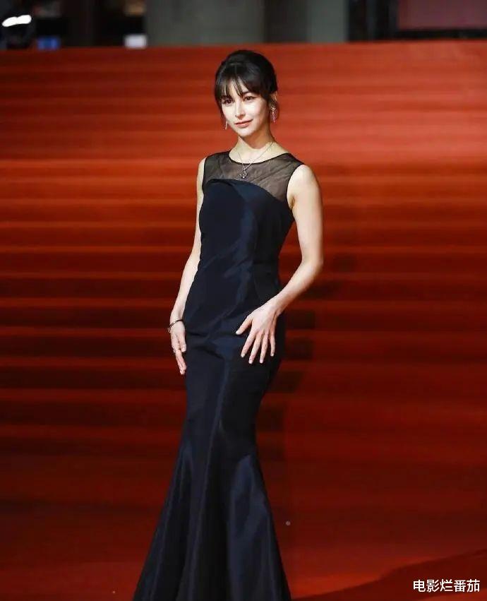 这一夜,林青霞驾临排面大,林志玲日里日气,桂纶镁陈意涵双翻车