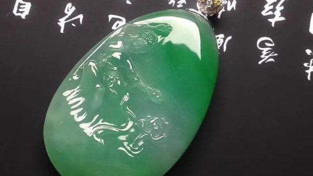 美术馆|牡丹奇擅洛都春，百卉千花浪纠纷，翡翠牡丹有何寓意呢？