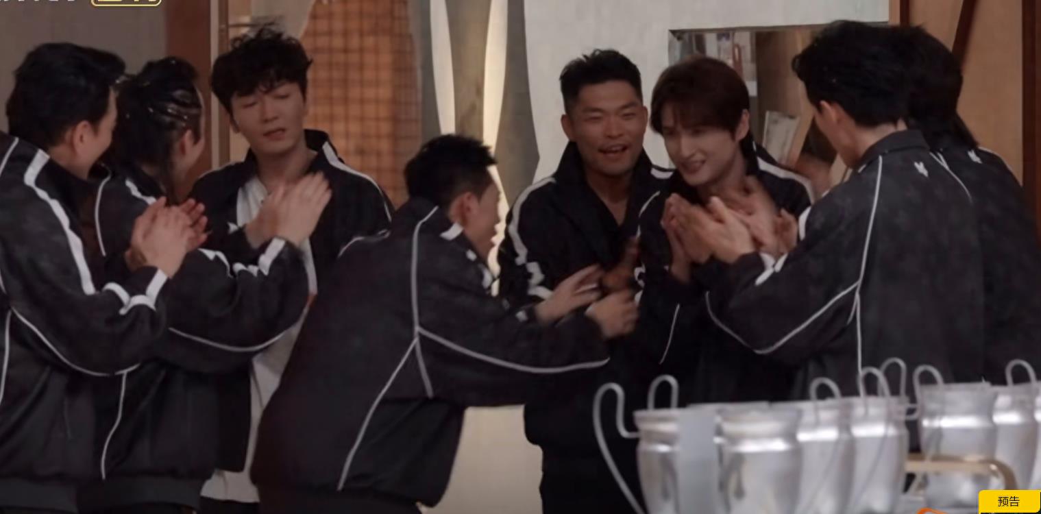 0713四兄弟同人不同命，披3的讽刺意味不要太强