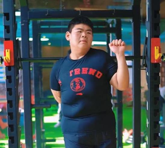 人物设定|“山东第一胖”王浩楠人设翻车后,体重反弹严重,欲东山再起