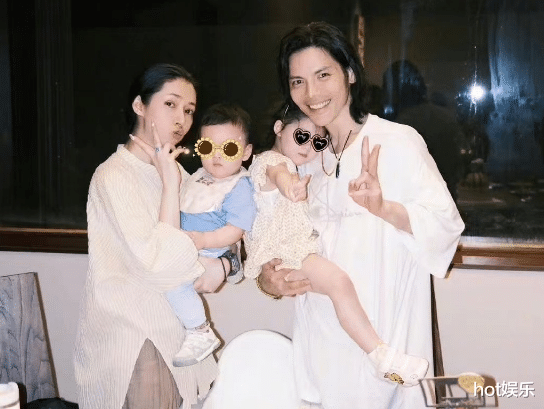 向佐回应回归家庭,自曝对珠宝没兴趣,怒怼键盘侠“多管闲事”