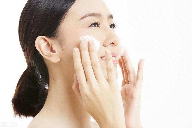 洁面产品泡泡越多越好?