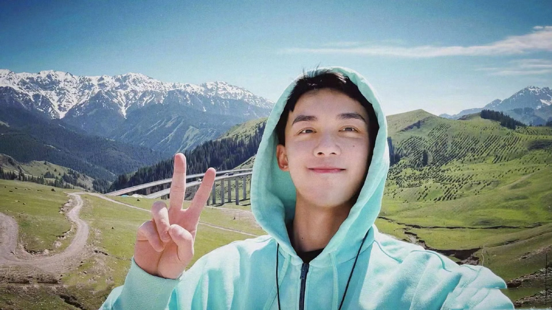 曝吴磊借自行车骑行拒合影，当事人连续发文控诉：真把自己当腕呢