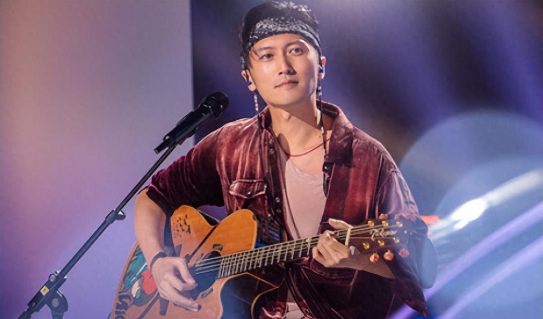 真分了?曝谢霆锋分手后,公开感激张柏芝,王菲被访回应:关我什么事