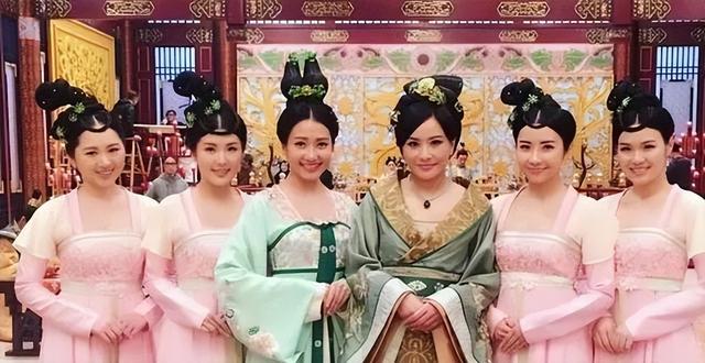 TVB|TVB小花望一脱成名!拼足10年仍跑龙套 户口曾剩两位数!