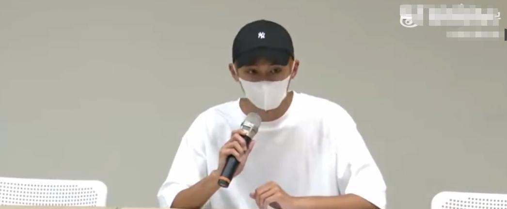 炎亚纶卖惨加戏!疑拿黑帮威胁,看到评论区:畸形饭圈文化太可怕