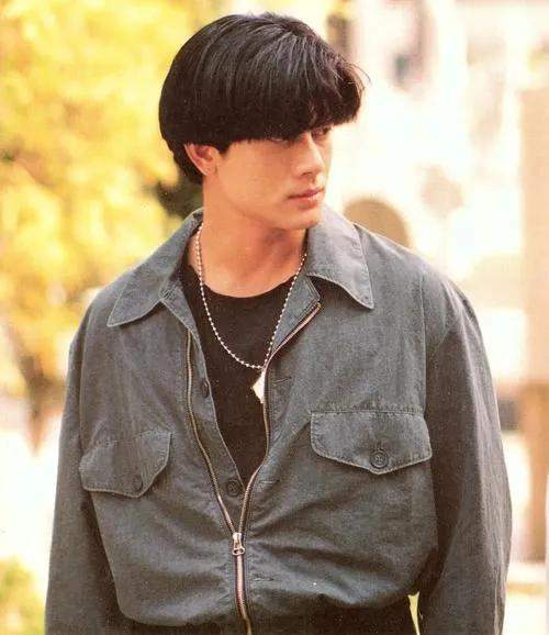 郭富城|“不老天王”郭富城的风流史,以及他那肤白貌美的18位女友!