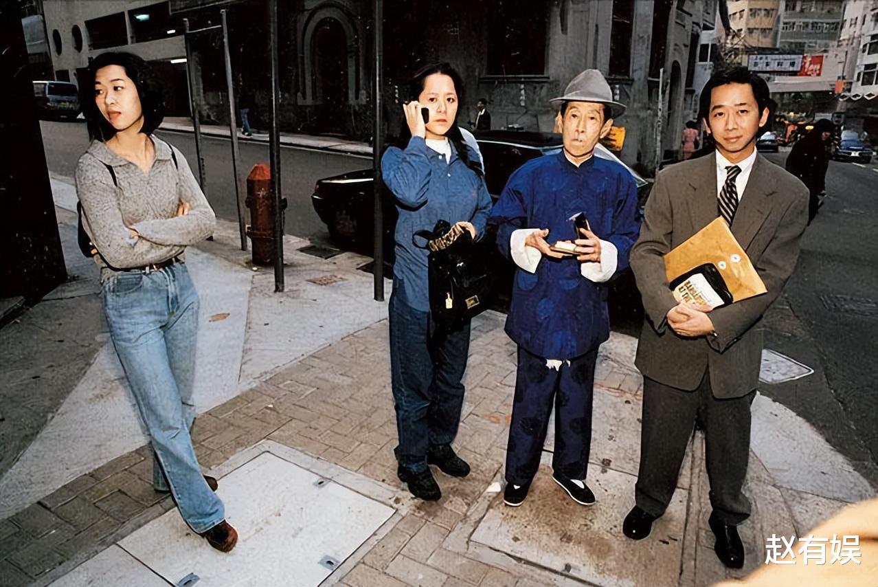 同时拥有3个老婆，每人每月50万零花钱，一周轮流陪2天剩一天休息