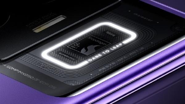 realme|局部小透明设计+RGB灯效 真我GT Neo5真机首度公布再次刷新辨识度