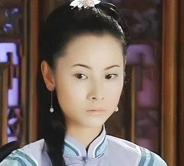 她41岁不顾反对嫁穷丑男,43岁被夫夺财失子,如今终于苦尽甘来