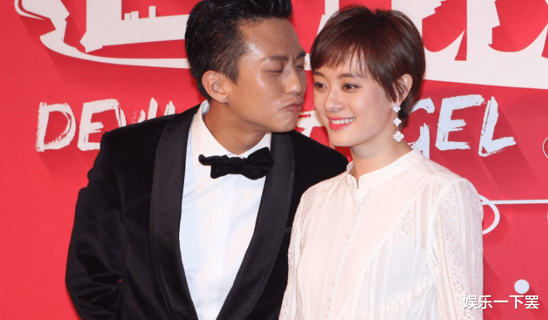 孙俪高调晒全家福庆结婚12周年!一双儿女罕见正脸出镜,其乐融融