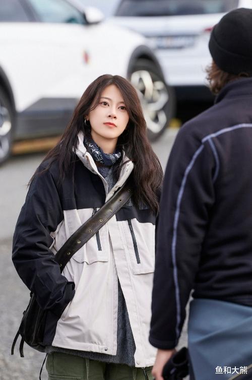 曝迪丽热巴隐私给胡先煦,赵昭仪行为惹群嘲,《花少》还是开撕了