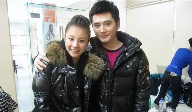 他是最没有主见的妈宝男，年轻时母亲不让谈恋爱，40岁了还没结婚