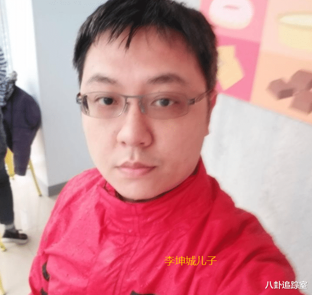 李坤城|李坤城离世49天,亲儿晒其临终照,全身肿胀脸发紫,小女友首回应