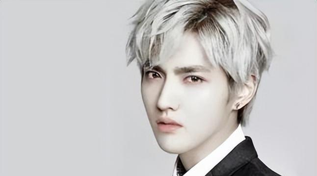 吴亦凡狱中生活后续,母亲找过成龙求救,亲生父亲尝试引渡无果!