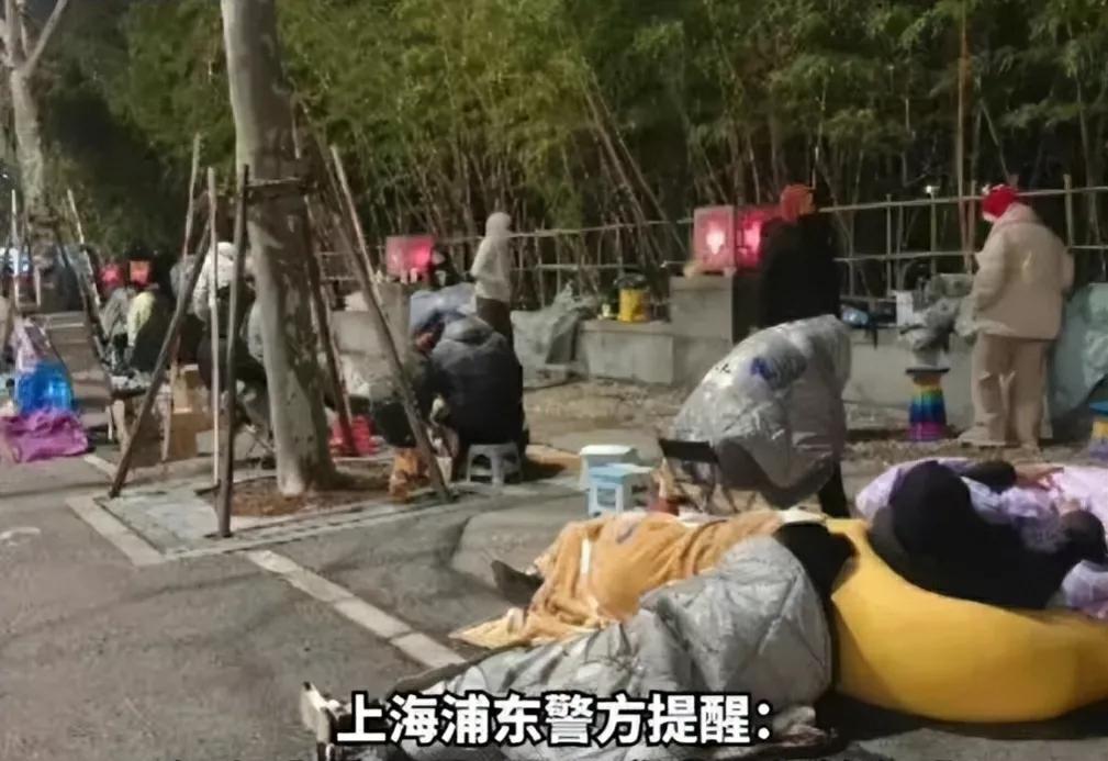 明星|紧急被叫停!微博之夜现场:大批明星被赶、特警出动警方管控