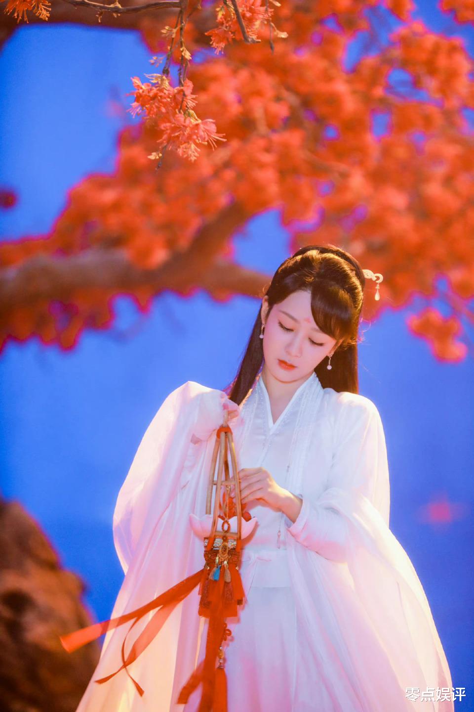 狗仔队辟谣风波:杨紫邓为恋情传闻破解,揭秘杨紫真实感情状况