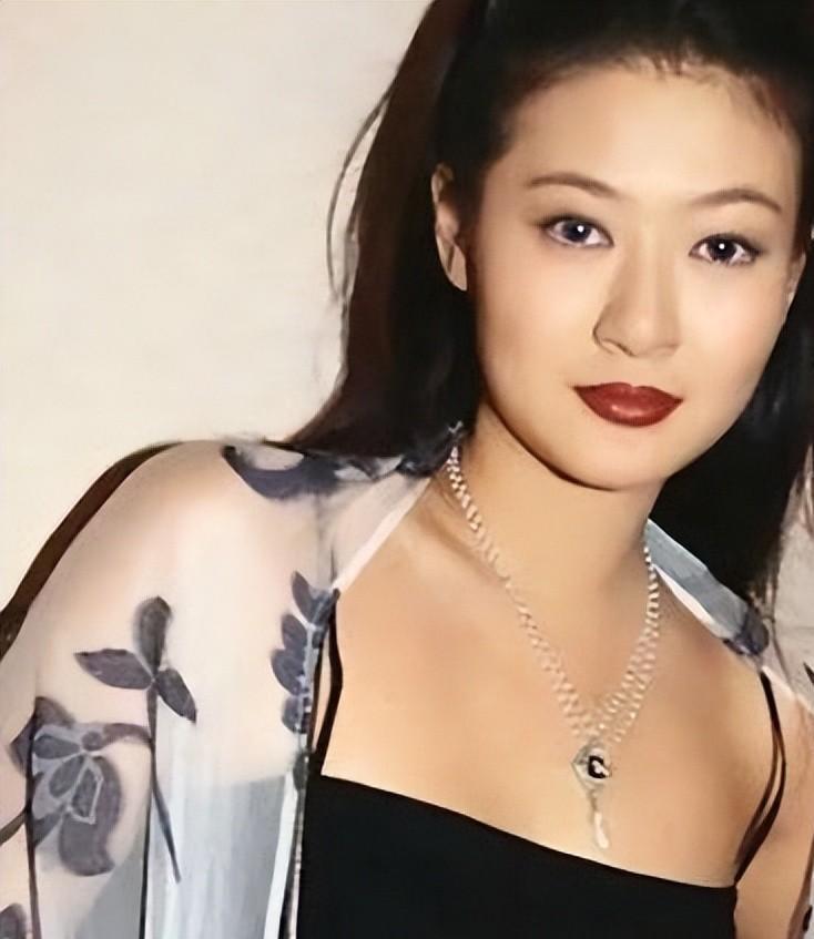 陈宝莲|纪实陈宝莲跳楼21年,儿子被王菲经纪人抚养,模样酷似干爹黄任中