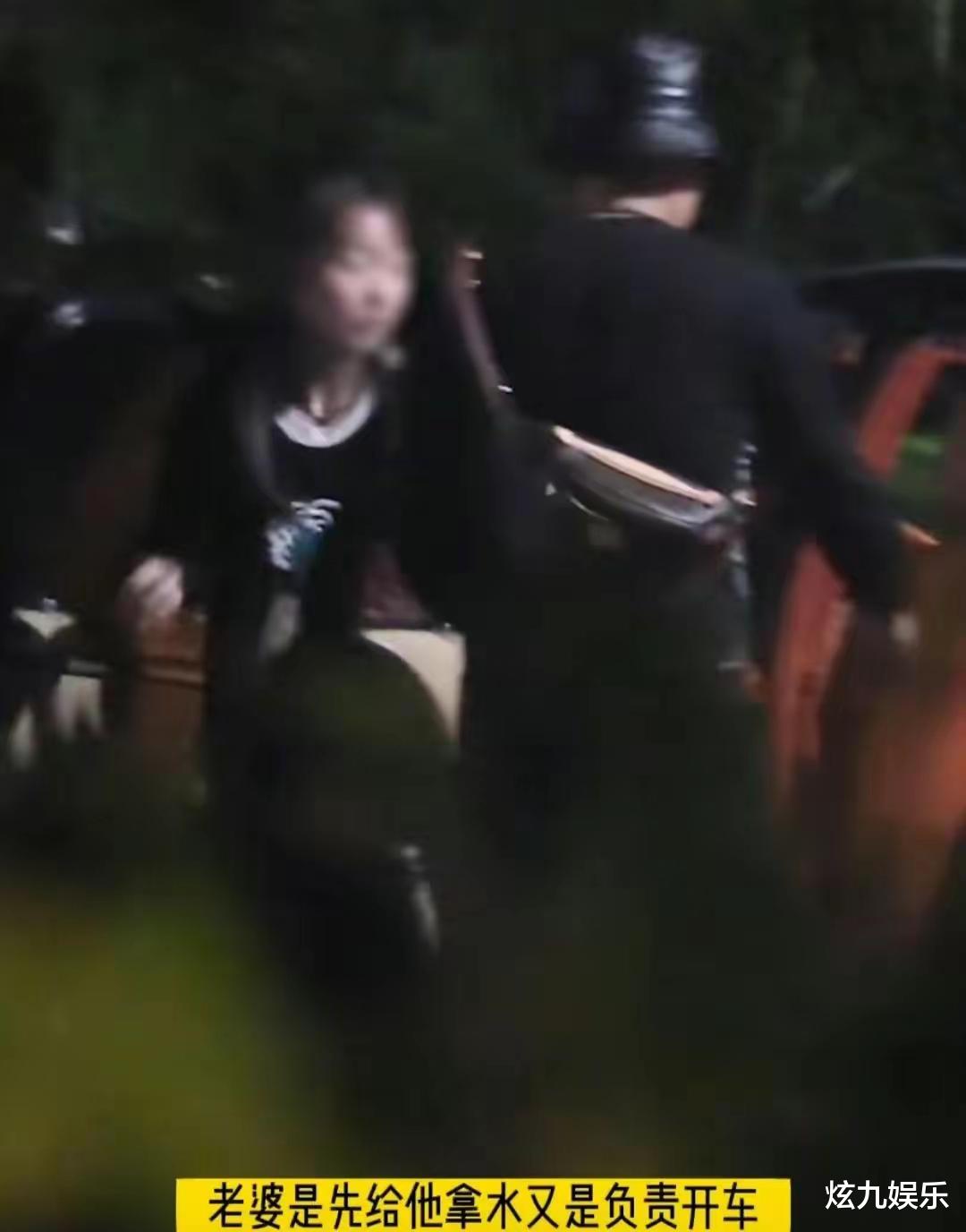 庞博|凤凰传奇曾毅与老婆罕见同框,脱口秀演员庞博与太太低调秀恩爱