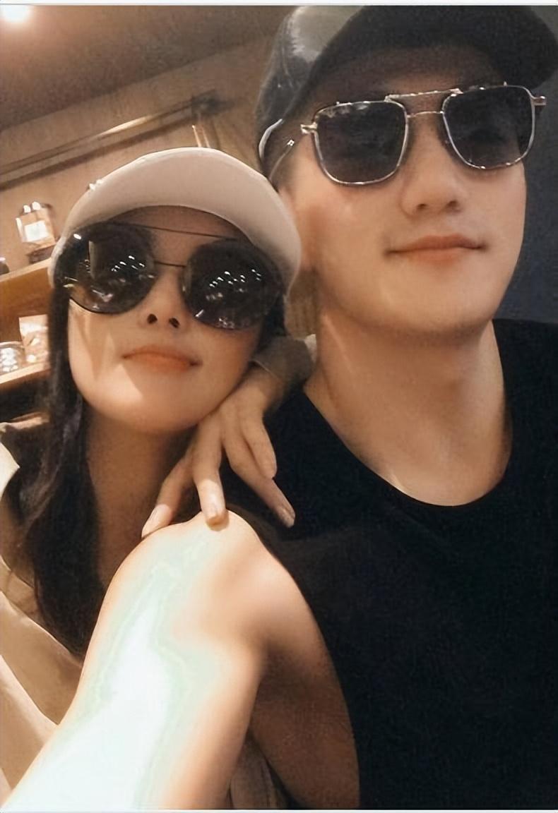 和李晨分手后，她搬进豪宅结婚生女，如今已全部洗白，家庭幸福