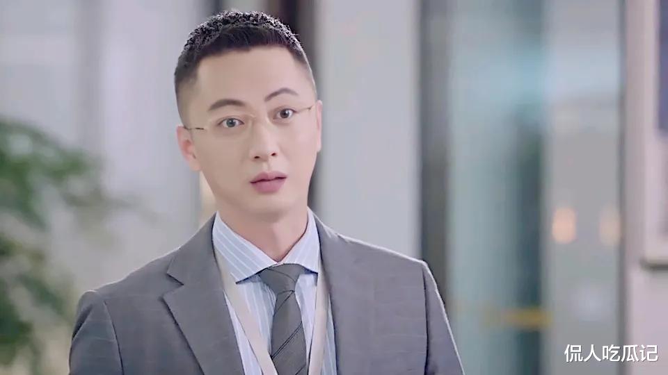 贾景晖:凭《庆余年》出圈,从校服到婚纱,妻子是演员,女儿已经12岁