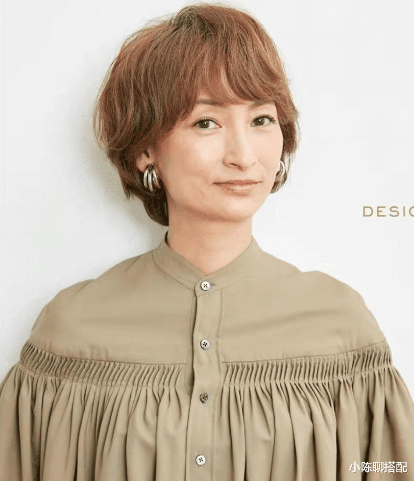 等你到了50、60岁,尽量少选这3款“大妈短发”,另外3款更减龄