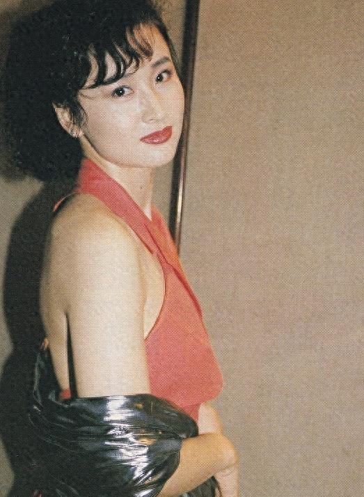 香港第一情妇:曾是马景涛挚爱,被黑道大佬打掉子宫,至今无人敢娶