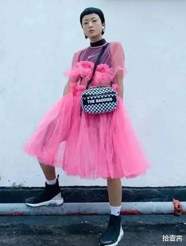 |李嘉欣，你到底有多少件丑衣服？