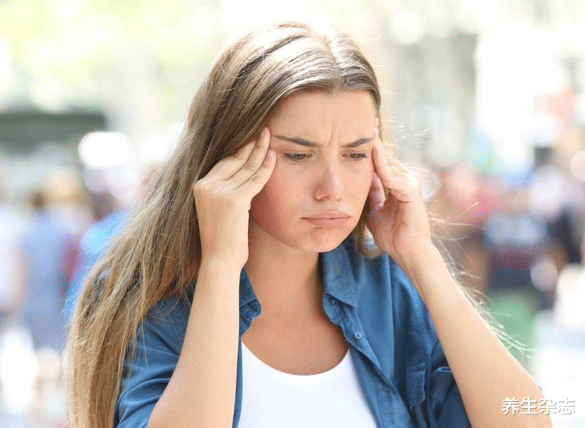 38岁女外卖员患上甲状腺结节，医生怒斥：3个习惯惹的祸，趁早改