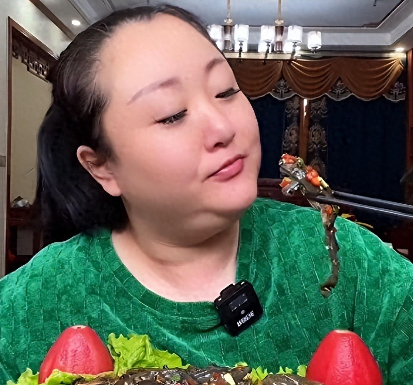 2亿身价吃播网红胖姐，得脑溢血，留下遗嘱：所有的资产给现任老公