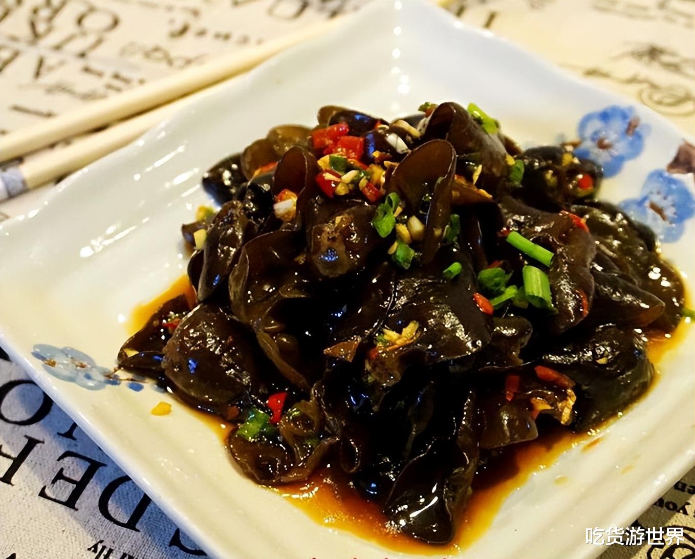 木耳|泡木耳，别用冷水泡，饭店大厨教你3招，10分钟泡发，又大又干净