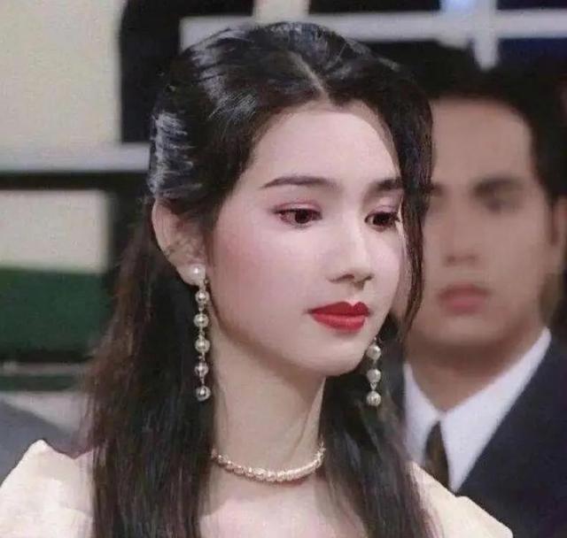 洪欣|港星洪欣的酸辣情史:从巨富到俊男