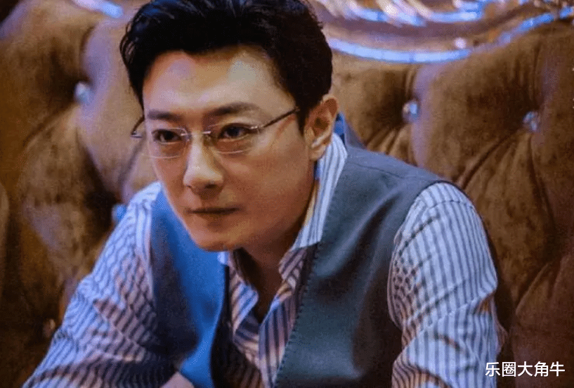 走红10个月后，回看“高启盛”苏小玎如今的处境，李连杰全说对了