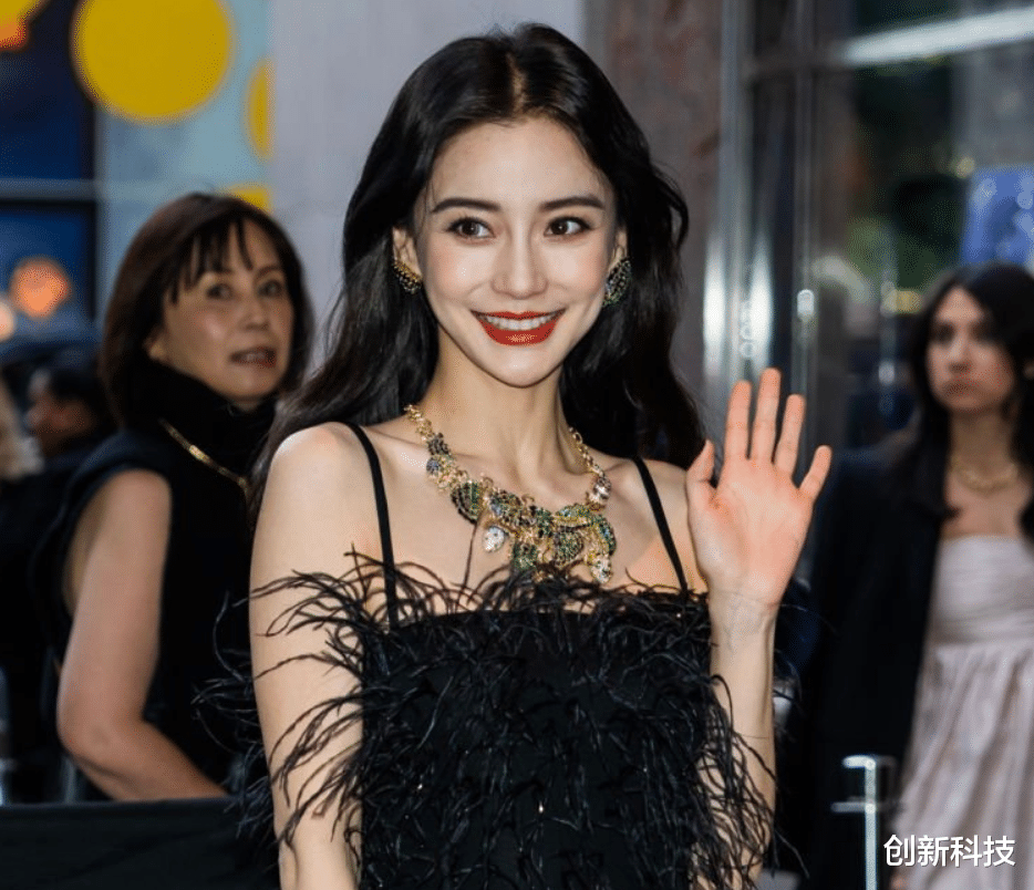 杨幂|好尴尬!baby与谷爱凌拍照只顾自己美,谷爱凌直接曝生图回击