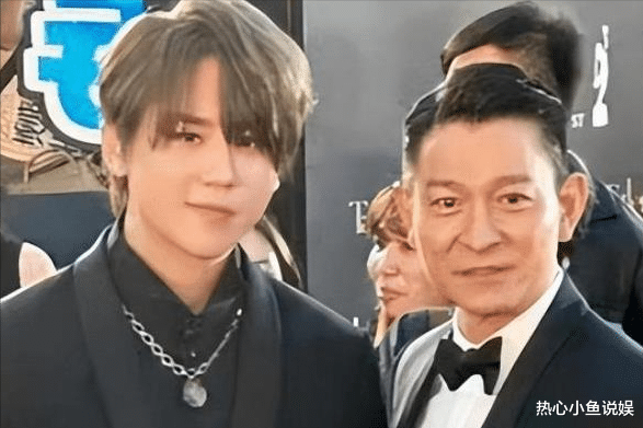 这一次,24岁的“香港顶流”姜涛,彻底让香港娱乐圈成了“笑话”