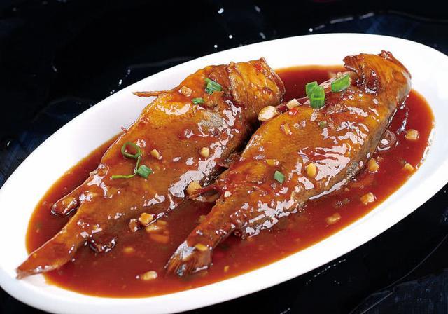 钓鱼|江西一农家乐免费钓鱼，年赚140万，钓友们人傻钱多？