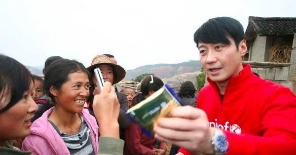 四大天王里“最不起眼”的黎明，现如今已走上了另一条康庄大道！