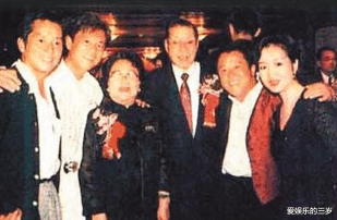 王美华|王美华: 18岁时为了钱嫁曾志伟, 为何却在连生两胎后选择了净身出户