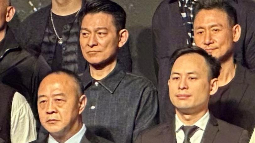 电影|英皇电影巡礼大咖云集，大合照环节连刘德华张学友都只能站第二排