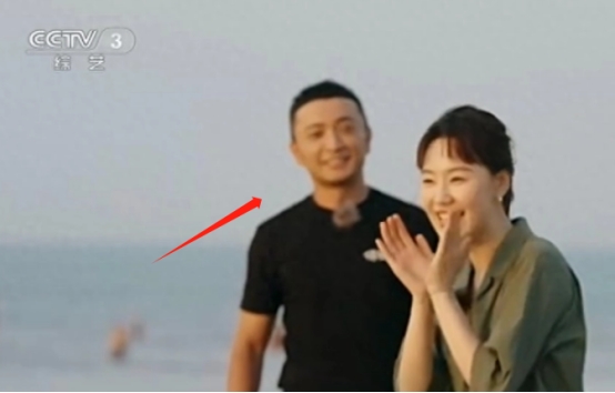 尼格买提成接盘侠？王冠官宣结婚生子，曾与曹可凡传绯闻被辞退