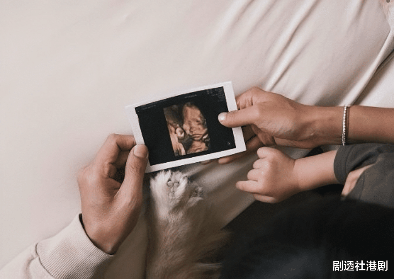 恭喜!香港知名女星晒照宣布怀二胎,预产期在明年四月