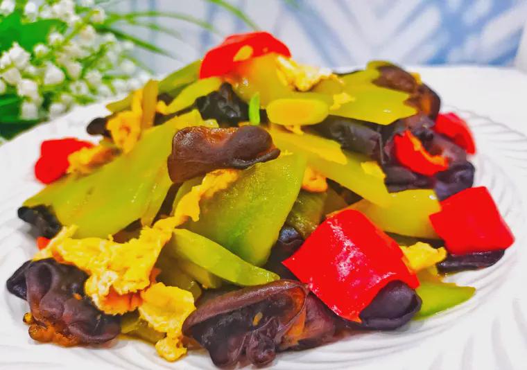 食盐|“秋天不吃青，两眼冒金星”，建议多吃“4青”，润燥下火好度秋