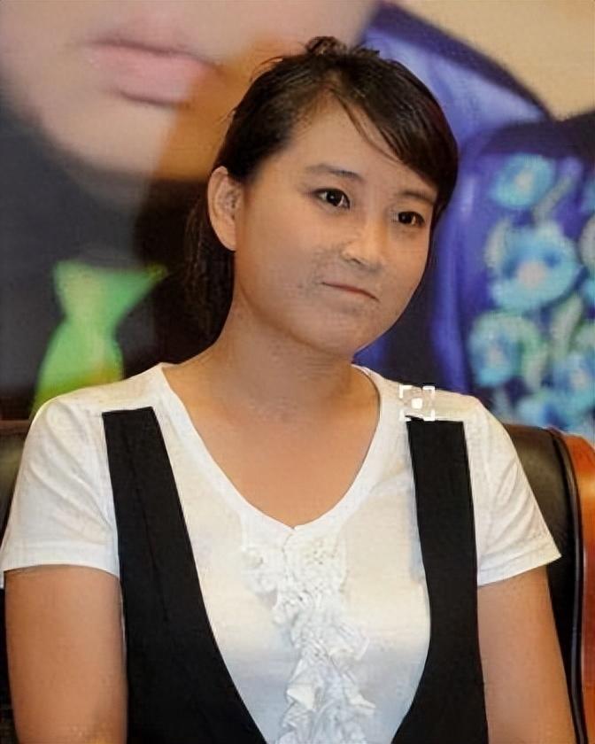 狂揽54亿,减重50斤,大火后销声匿迹,背后是不为人知的心酸