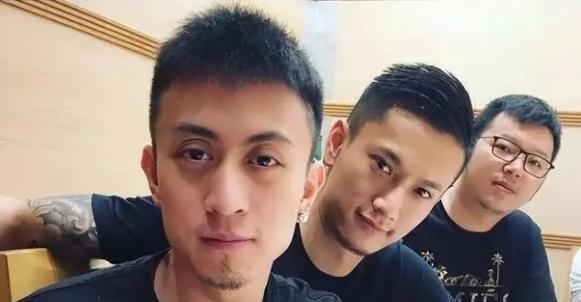 李冰冰|从洗头妹“逆袭”亿万身家的韦雪:密谋3年撬走秦奋9亿,不简单啊