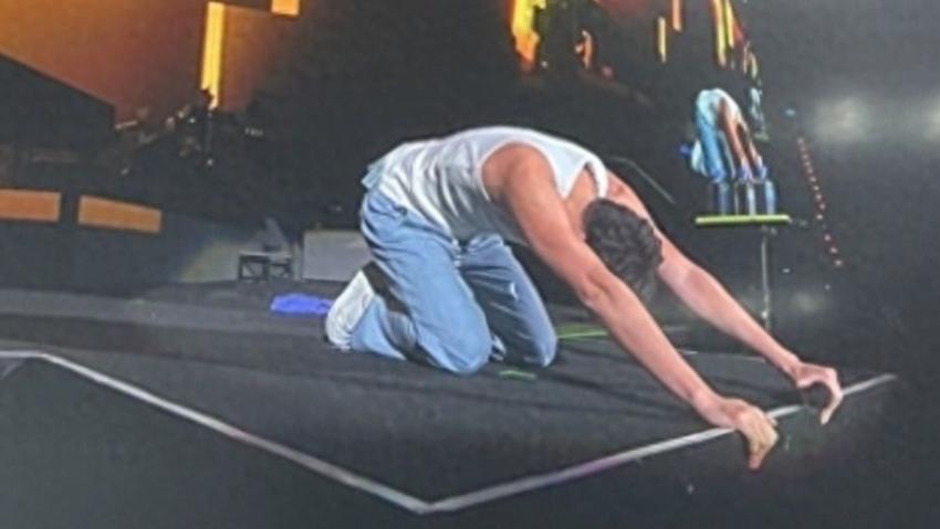 王力宏复出再撕李靓蕾？演唱会哽咽下跪，透露自己好委屈