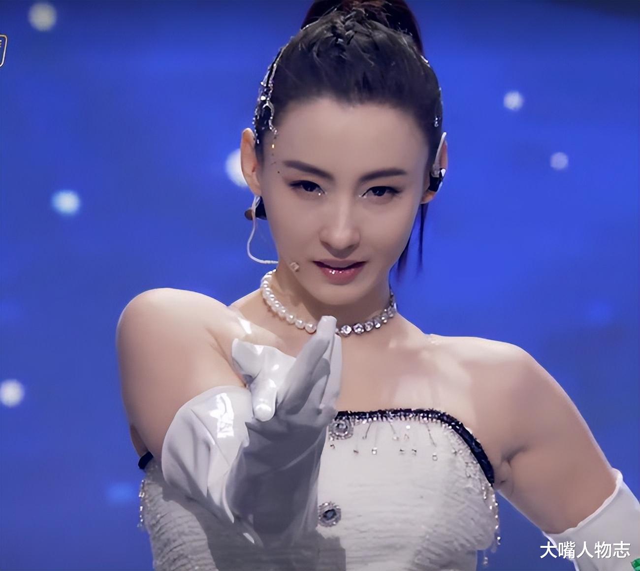 张柏芝停工原因曝光!疑似三胎生父孙东海带走孩子,收回住宅?