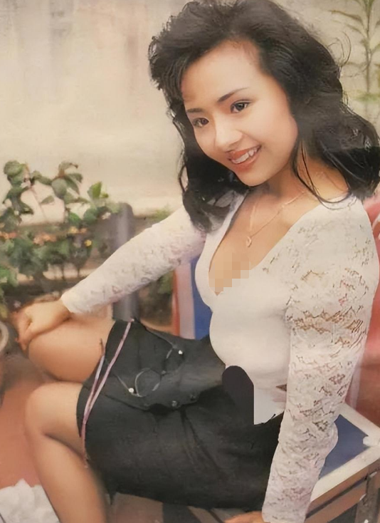 这一次,“过度整容”的代价,在“无戏可拍”的叶子楣身上应验了