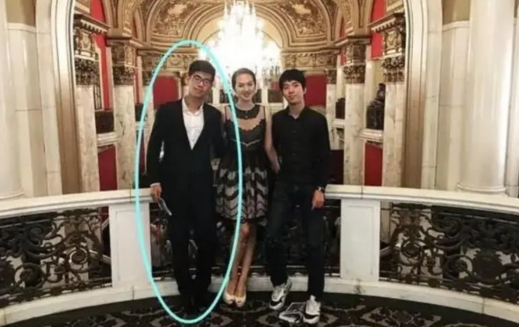 赌王女儿何超盈，倒贴14亿嫁小8岁东北女婿，如今最新动态如何？