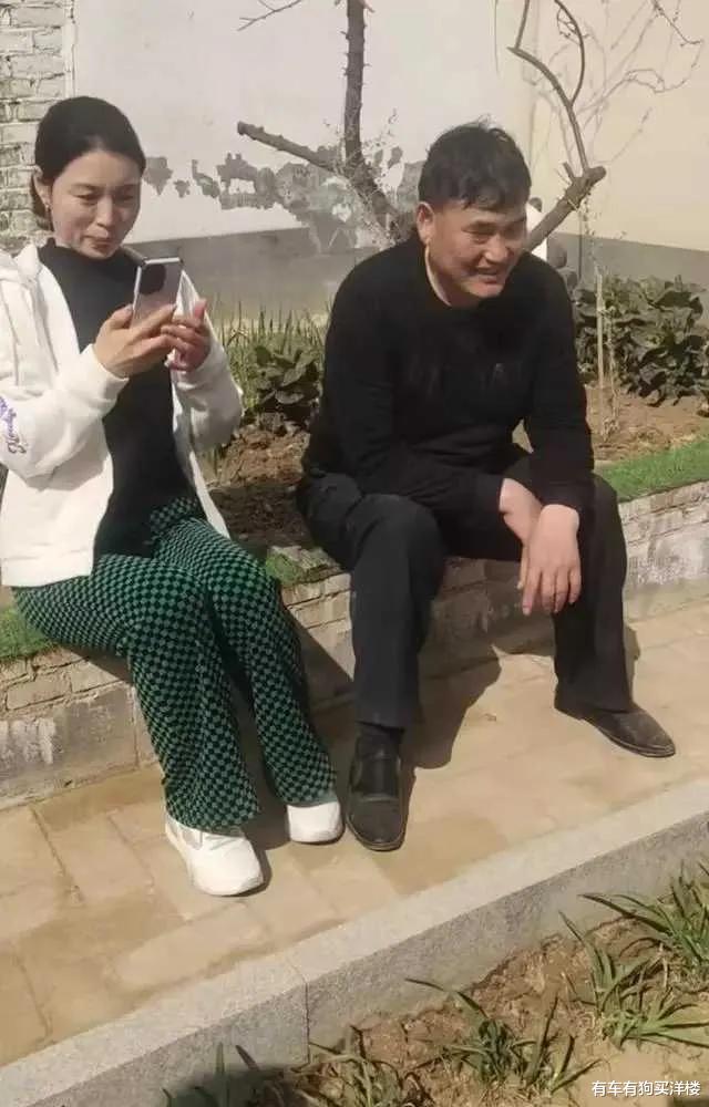 朱之文|大衣哥招聘美女助理，处处嫌弃自己的妻子，被人猜疑要离婚的可能